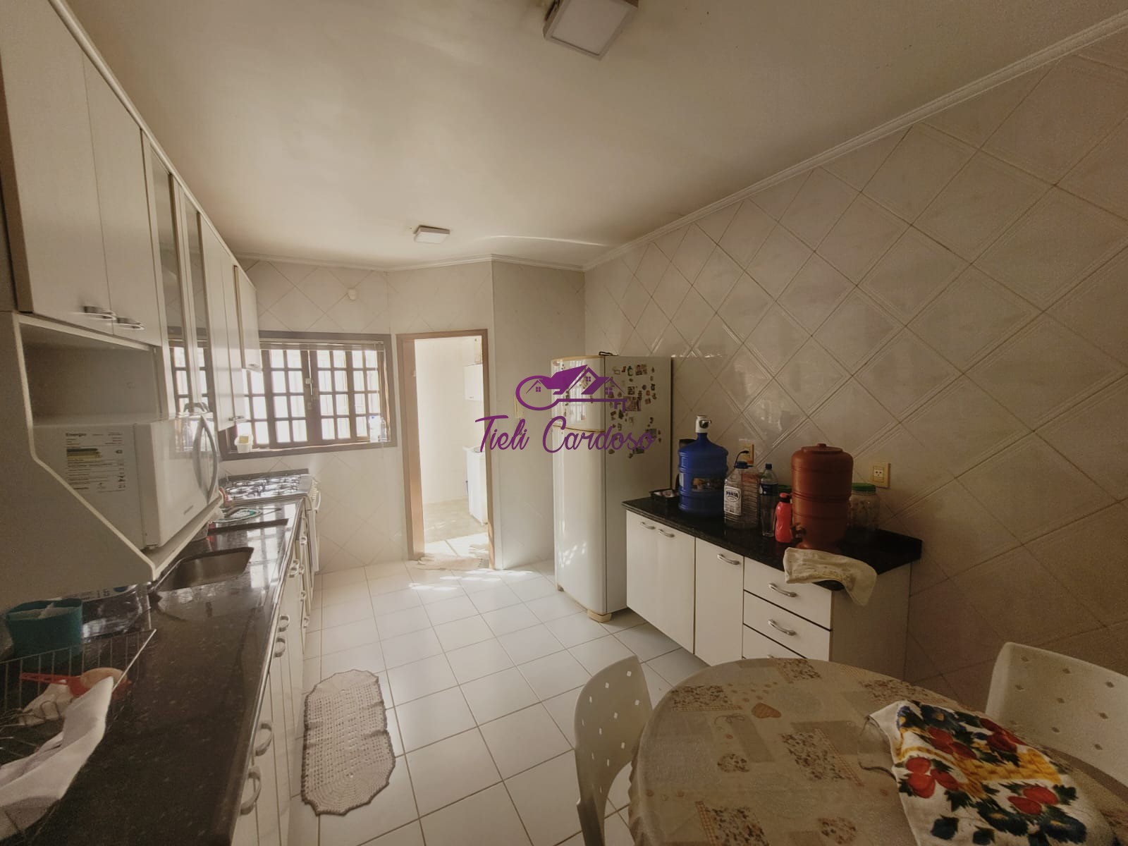 Casa à venda com 3 quartos, 250m² - Foto 10