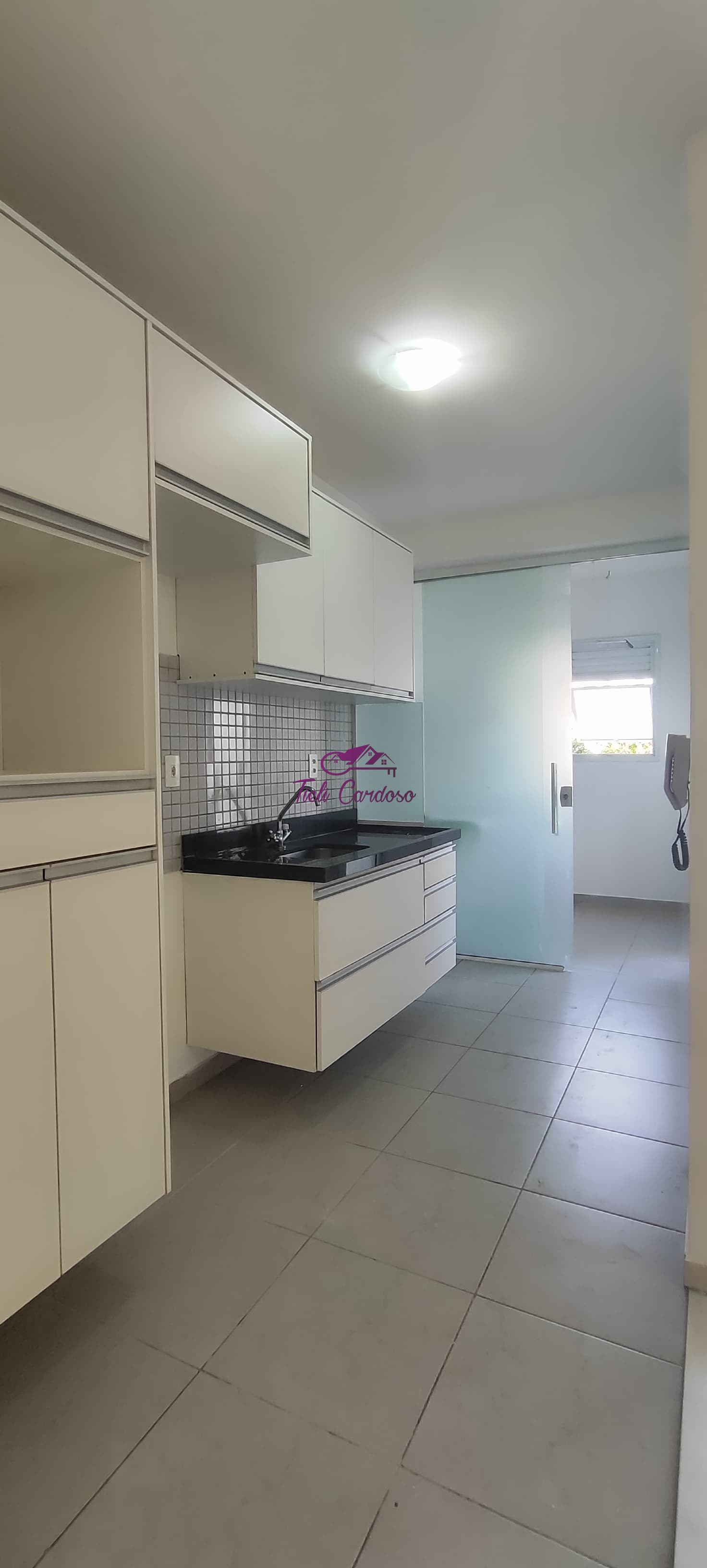 Apartamento para alugar com 2 quartos, 68m² - Foto 11