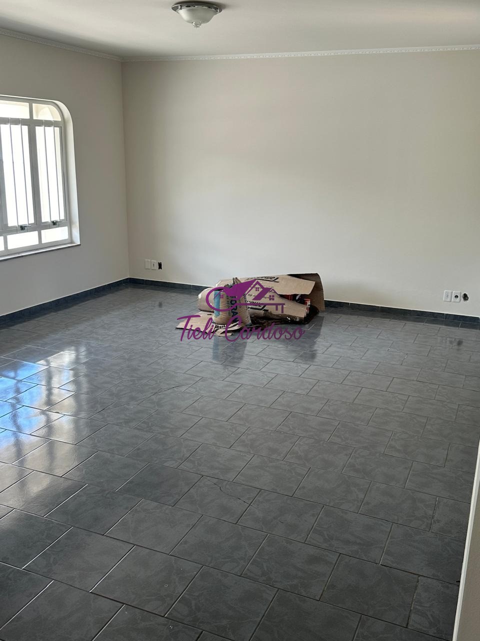 Casa à venda com 3 quartos, 470m² - Foto 4