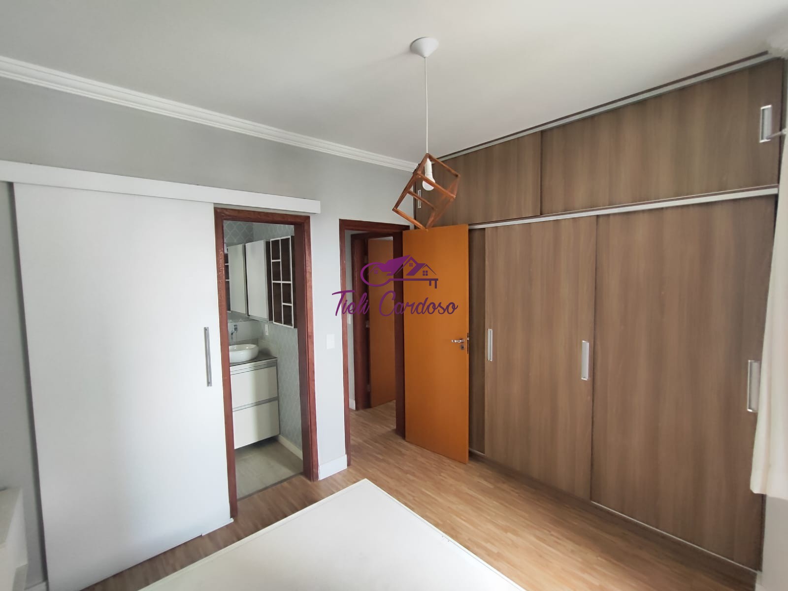 Apartamento para alugar com 3 quartos, 81m² - Foto 2