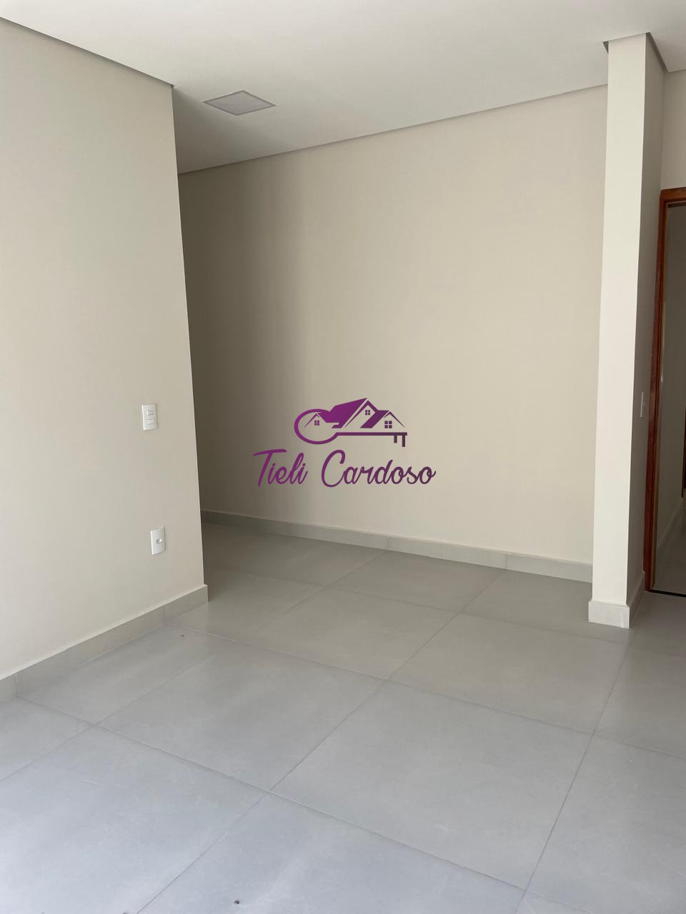 Casa à venda com 3 quartos, 160m² - Foto 3