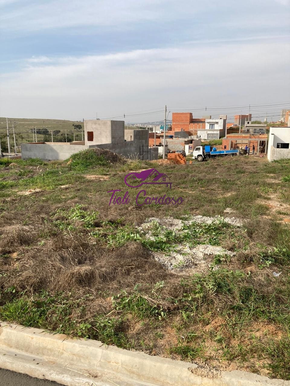 Terreno à venda com 2 quartos, 150m² - Foto 2