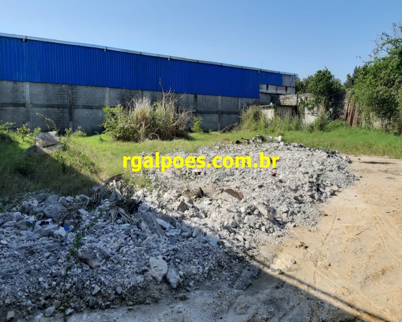 Loteamento e Condomínio - Foto 1