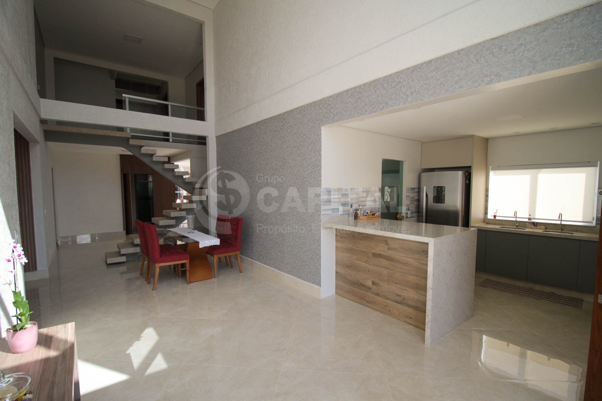 Casa à venda com 4 quartos, 576m² - Foto 5