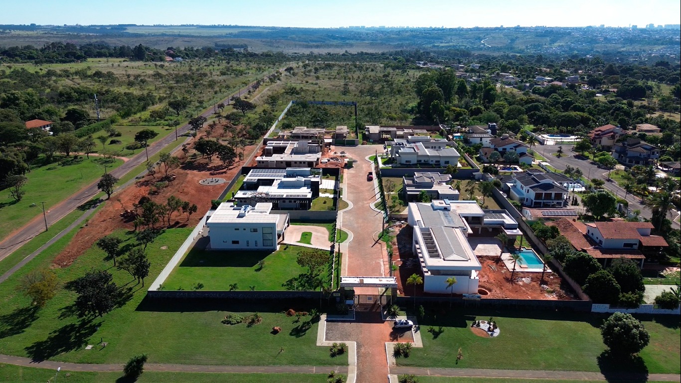 Casa à venda com 4 quartos, 1200m² - Foto 85