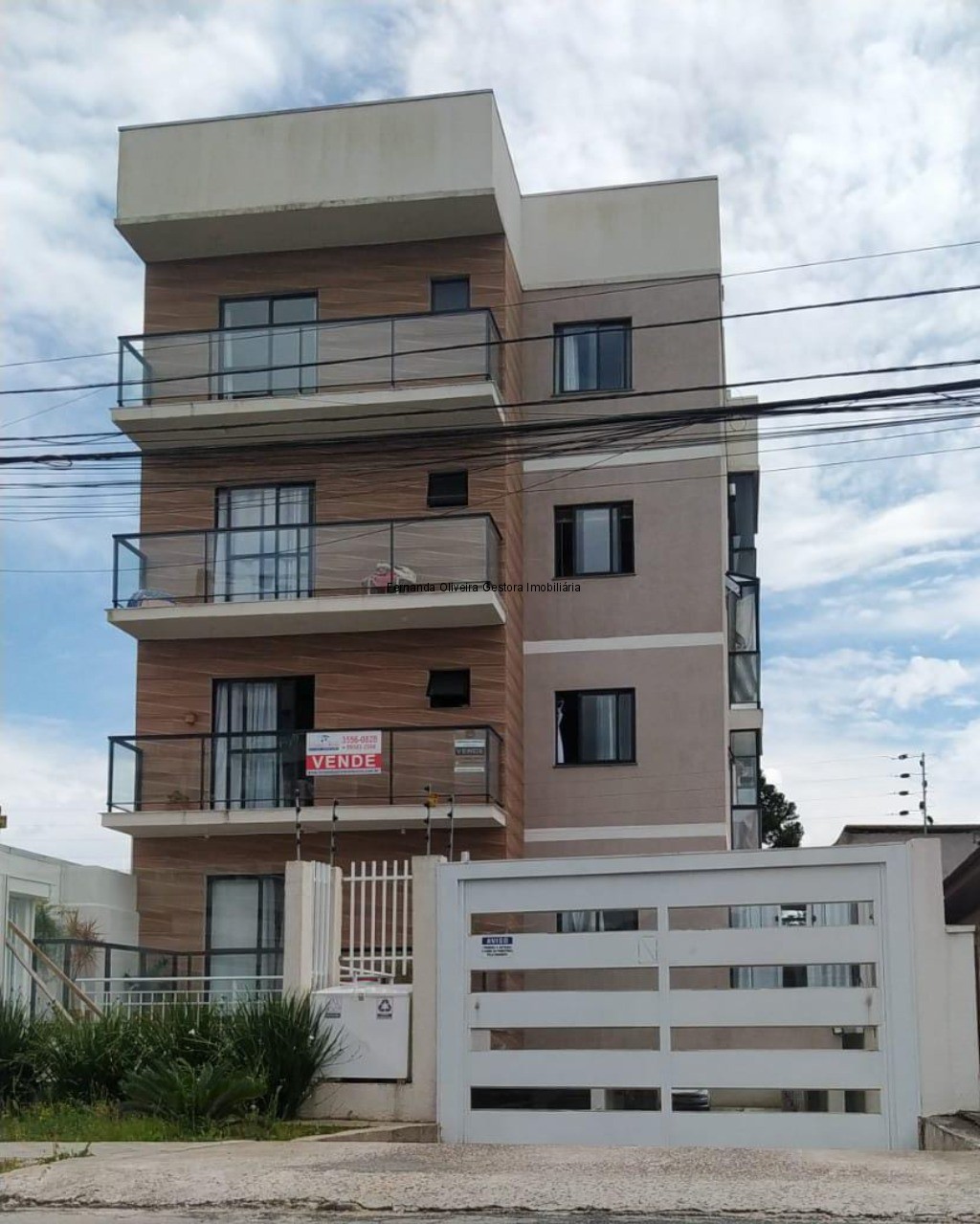 Apartamento à venda, 3 quartos, sendo 1 suíte, com 1 vaga de garagem,  situado no bairro São Pedro, São José dos Pinhais, PR - IMOBILIÁRIA  TRIHOUSES