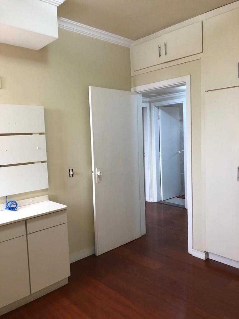 Apartamento à venda com 3 quartos, 147m² - Foto 25