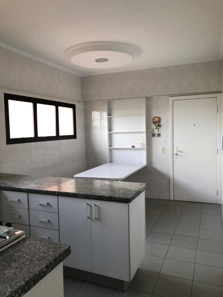 Apartamento à venda com 3 quartos, 147m² - Foto 39