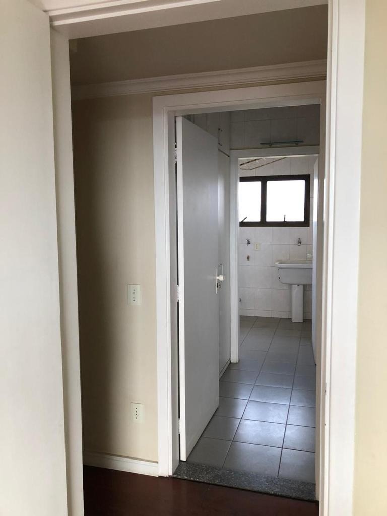 Apartamento à venda com 3 quartos, 147m² - Foto 43