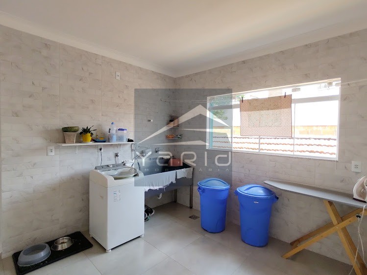 Casa à venda com 3 quartos, 250m² - Foto 32