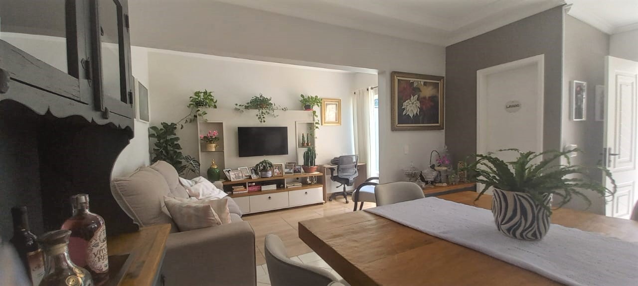 Casa à venda com 3 quartos, 147m² - Foto 3