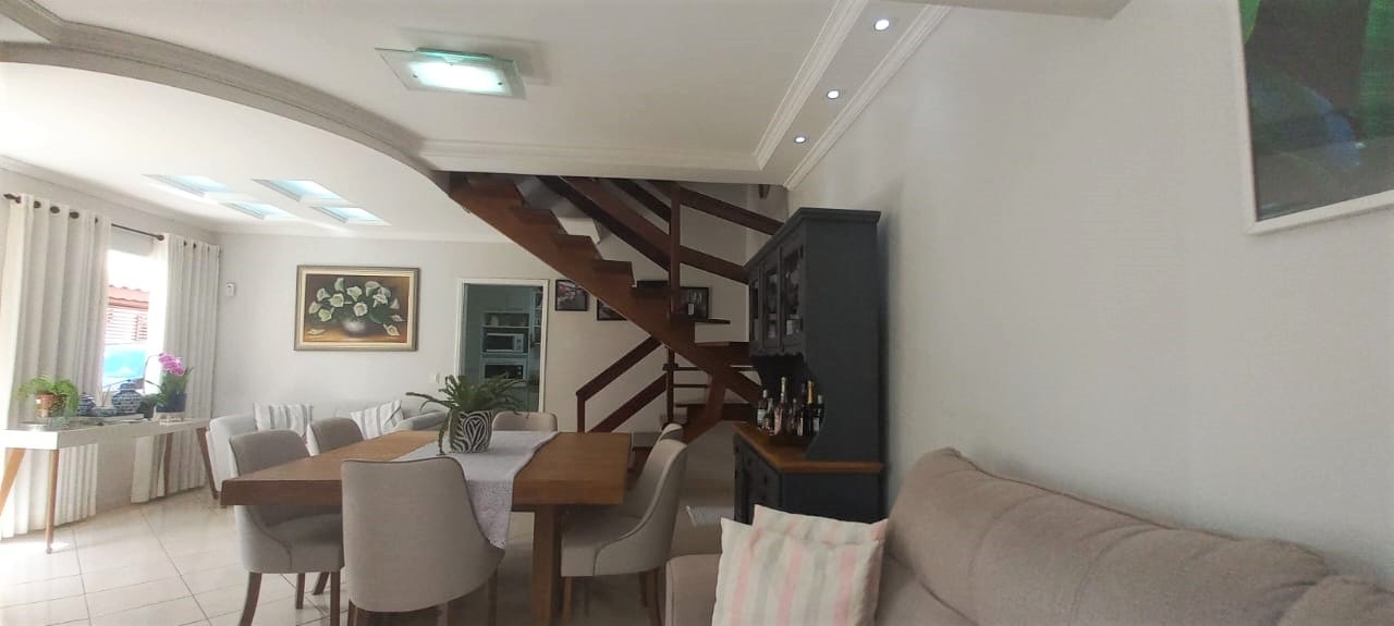 Casa à venda com 3 quartos, 147m² - Foto 12