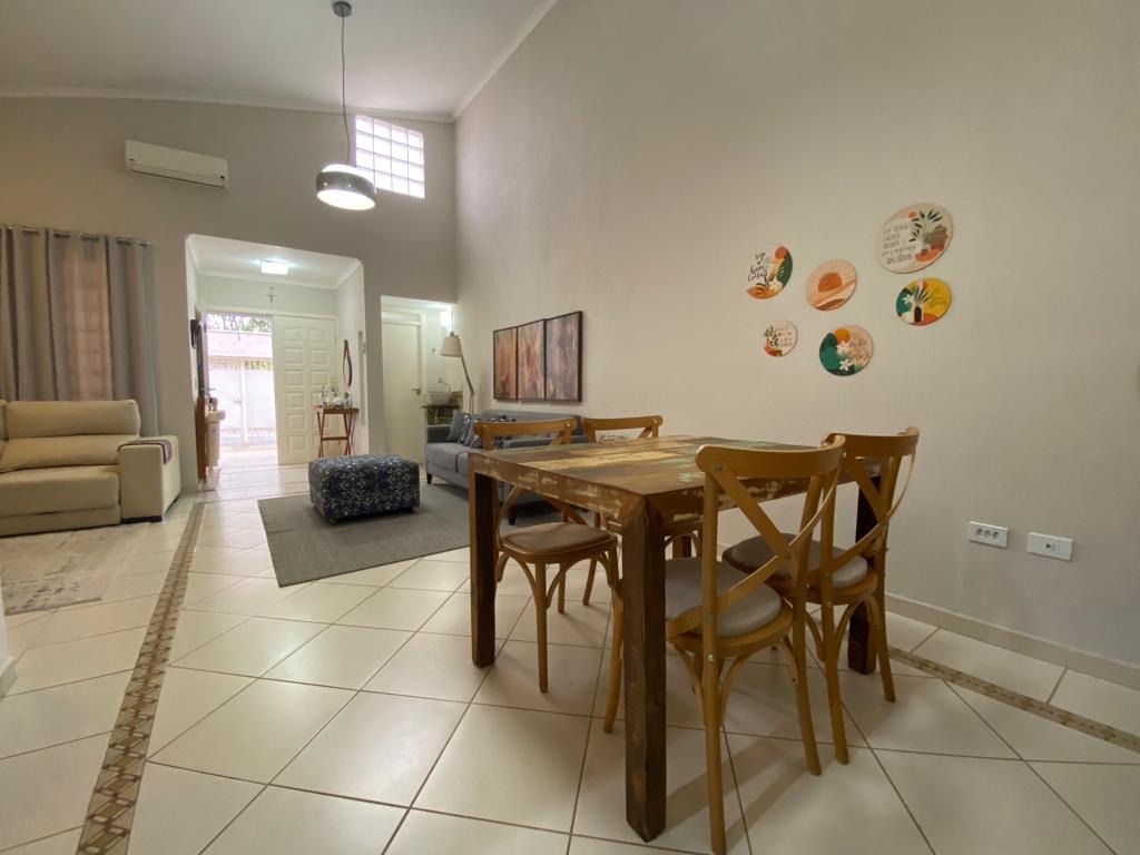 Casa à venda com 3 quartos, 228m² - Foto 5