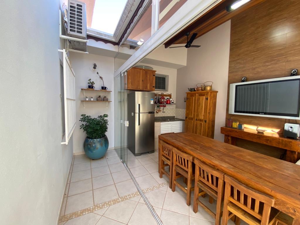 Casa à venda com 3 quartos, 228m² - Foto 40