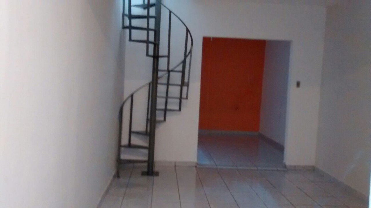 Casa à venda com 4 quartos, 137m² - Foto 8