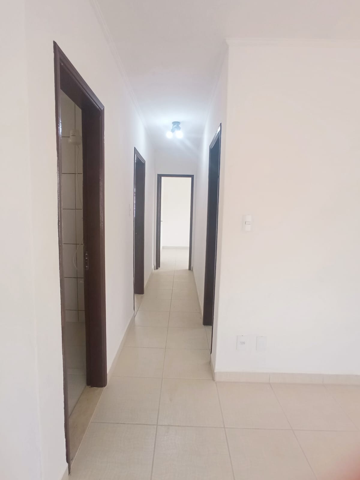 Casa à venda com 2 quartos, 62m² - Foto 2