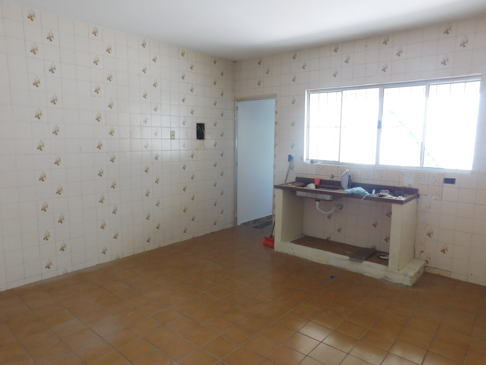 Casa à venda com 2 quartos, 110m² - Foto 12