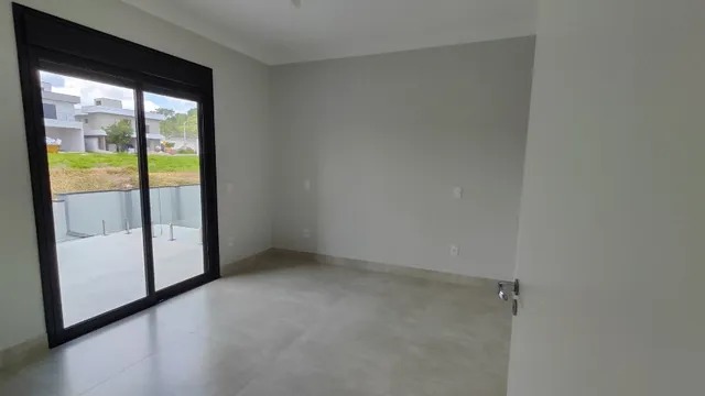 Casa à venda com 3 quartos, 238m² - Foto 7