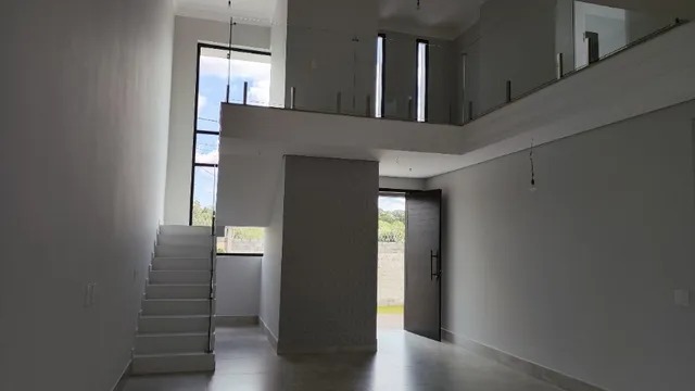 Casa à venda com 3 quartos, 238m² - Foto 3