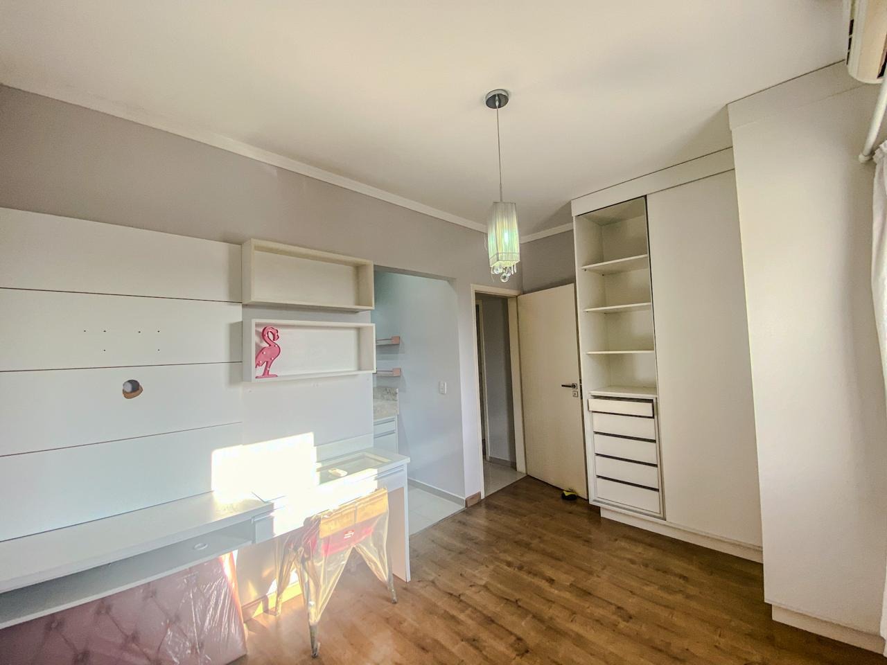 Casa à venda com 3 quartos, 281m² - Foto 12