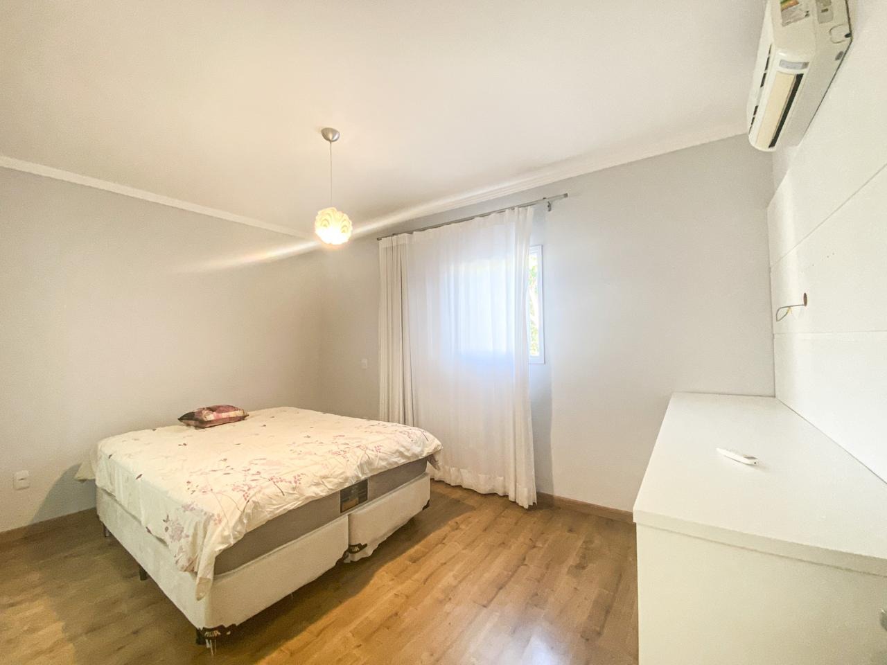 Casa à venda com 3 quartos, 281m² - Foto 11