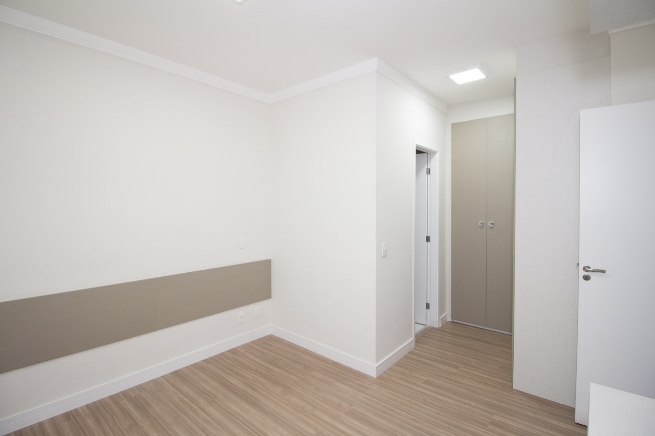 Apartamento à venda com 3 quartos, 92m² - Foto 8