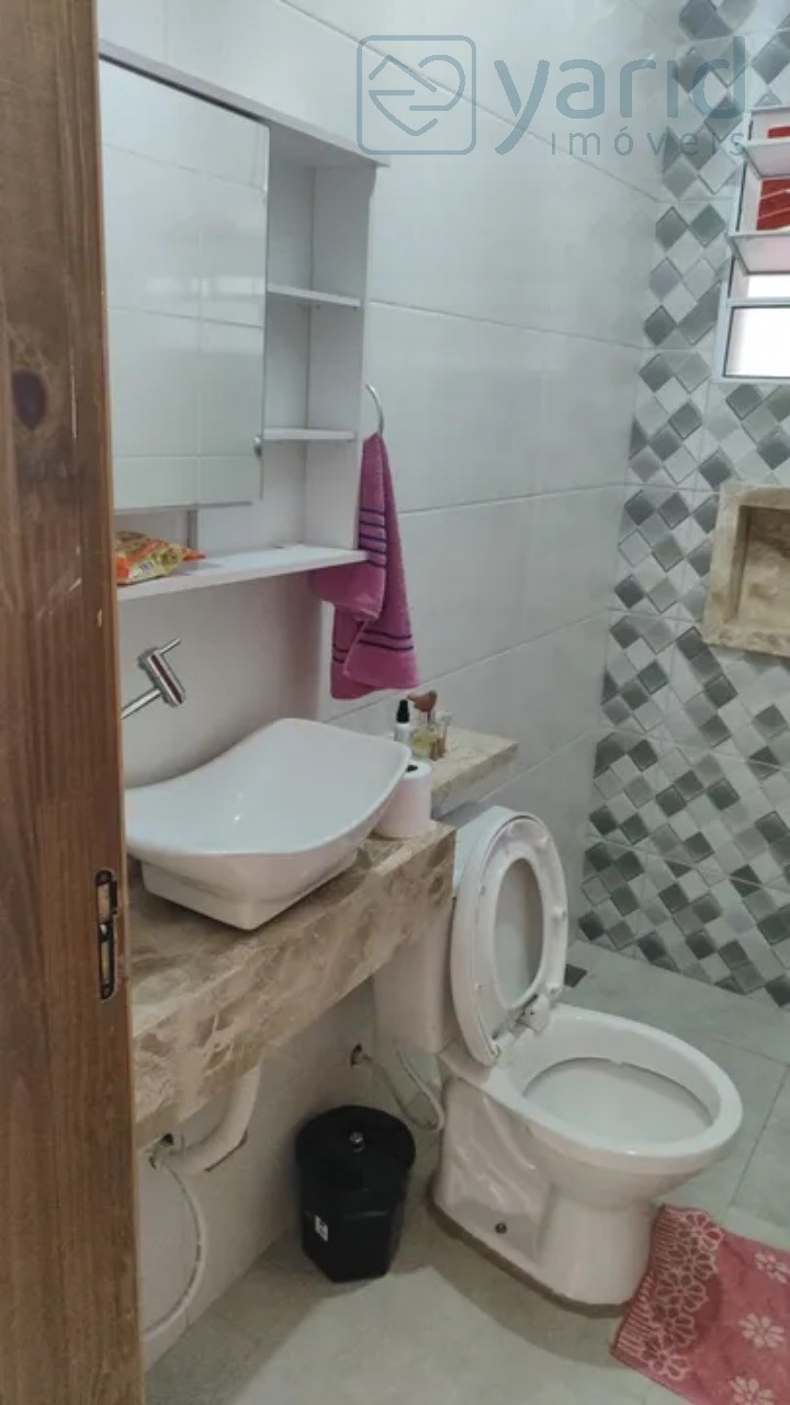 Casa à venda com 2 quartos, 175m² - Foto 8