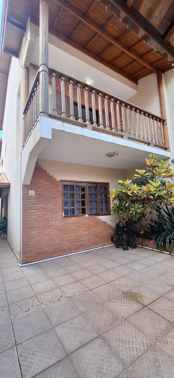 Casa à venda com 3 quartos, 190m² - Foto 28