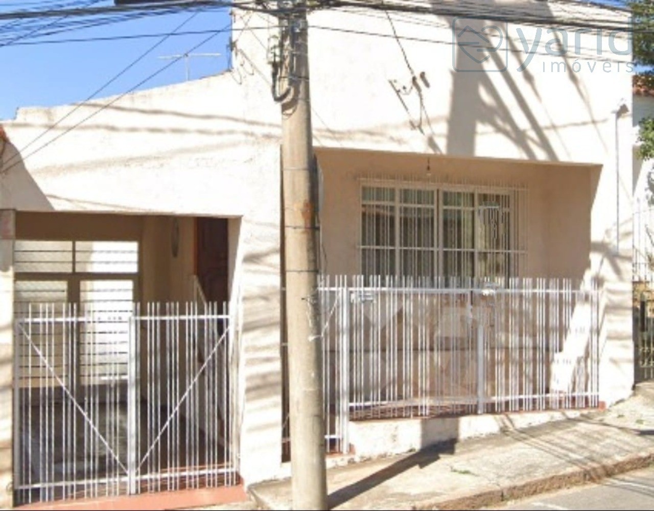 Casa à venda com 3 quartos, 178m² - Foto 1