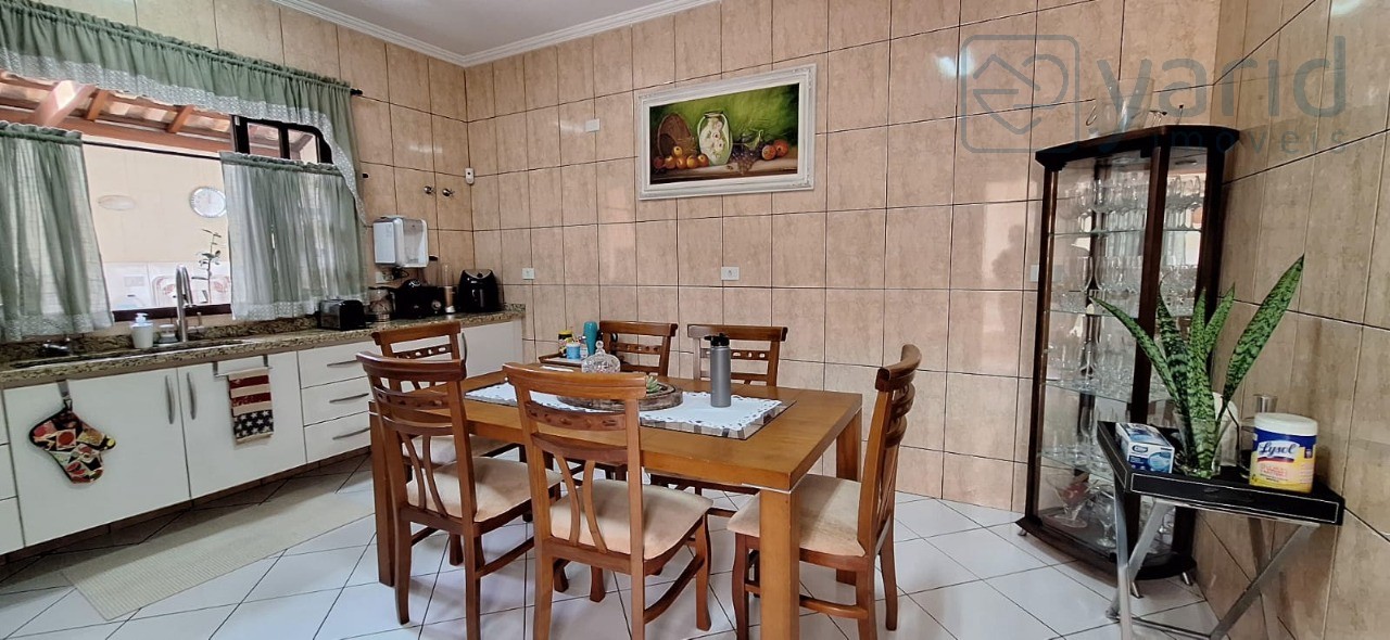 Casa à venda com 3 quartos, 190m² - Foto 6