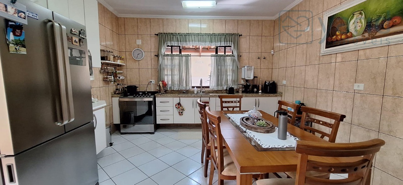 Casa à venda com 3 quartos, 190m² - Foto 5