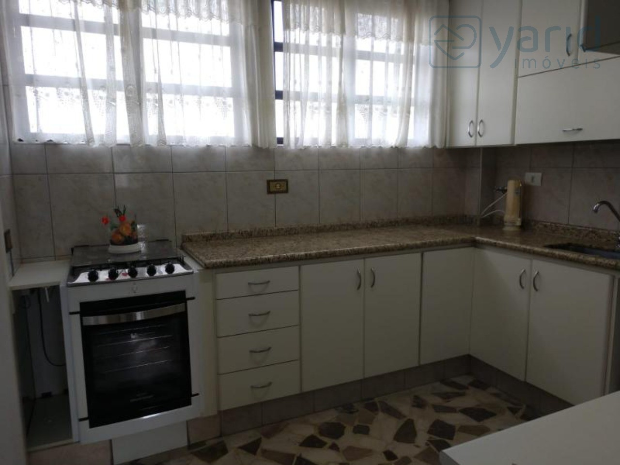 Apartamento para alugar com 3 quartos, 86m² - Foto 4