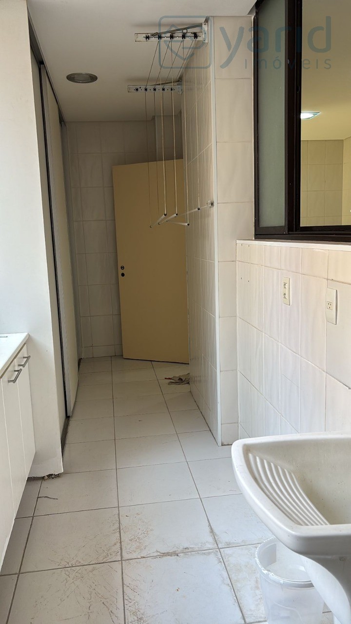 Apartamento à venda com 4 quartos, 197m² - Foto 24