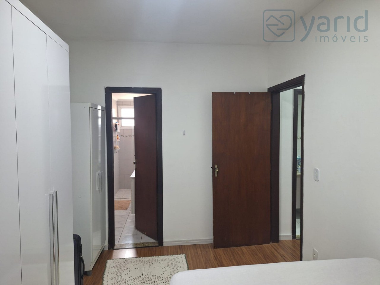 Apartamento à venda com 2 quartos, 75m² - Foto 4