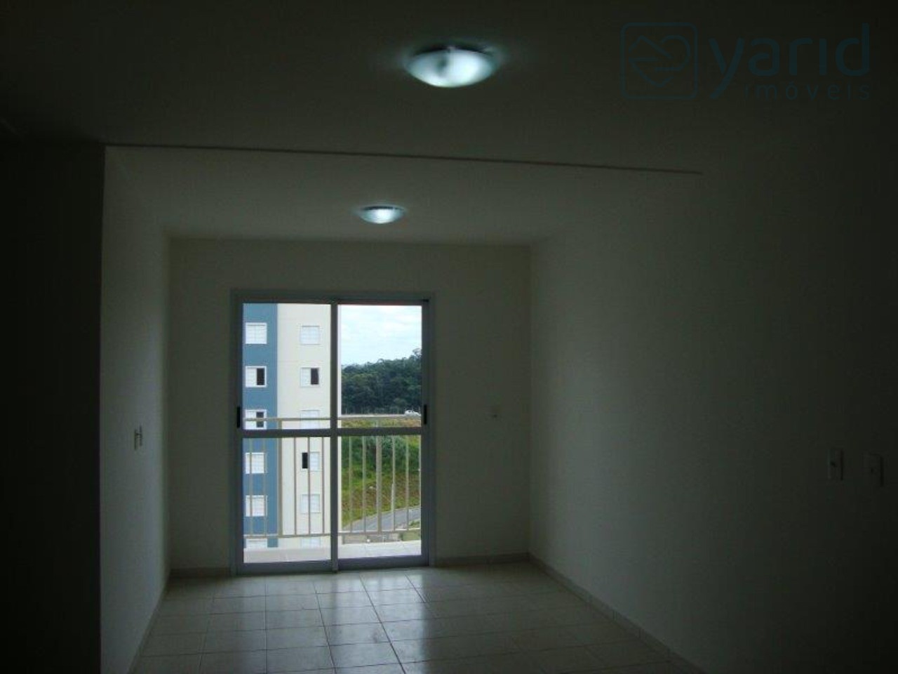 Apartamento à venda com 2 quartos, 61m² - Foto 2