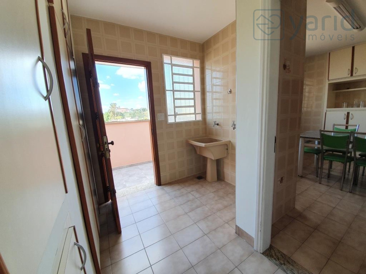 Casa à venda com 3 quartos, 250m² - Foto 7