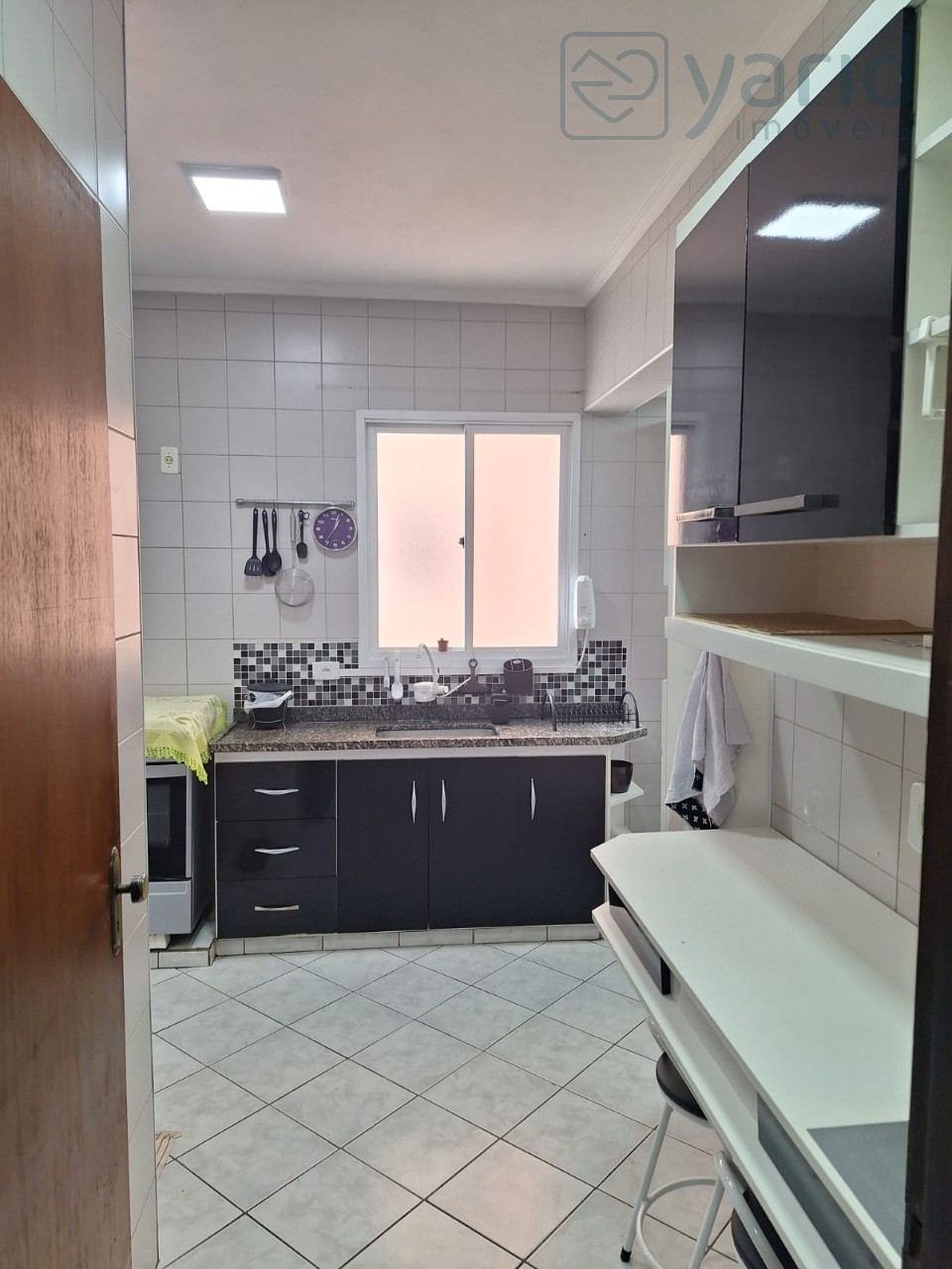 Apartamento à venda com 2 quartos, 75m² - Foto 12