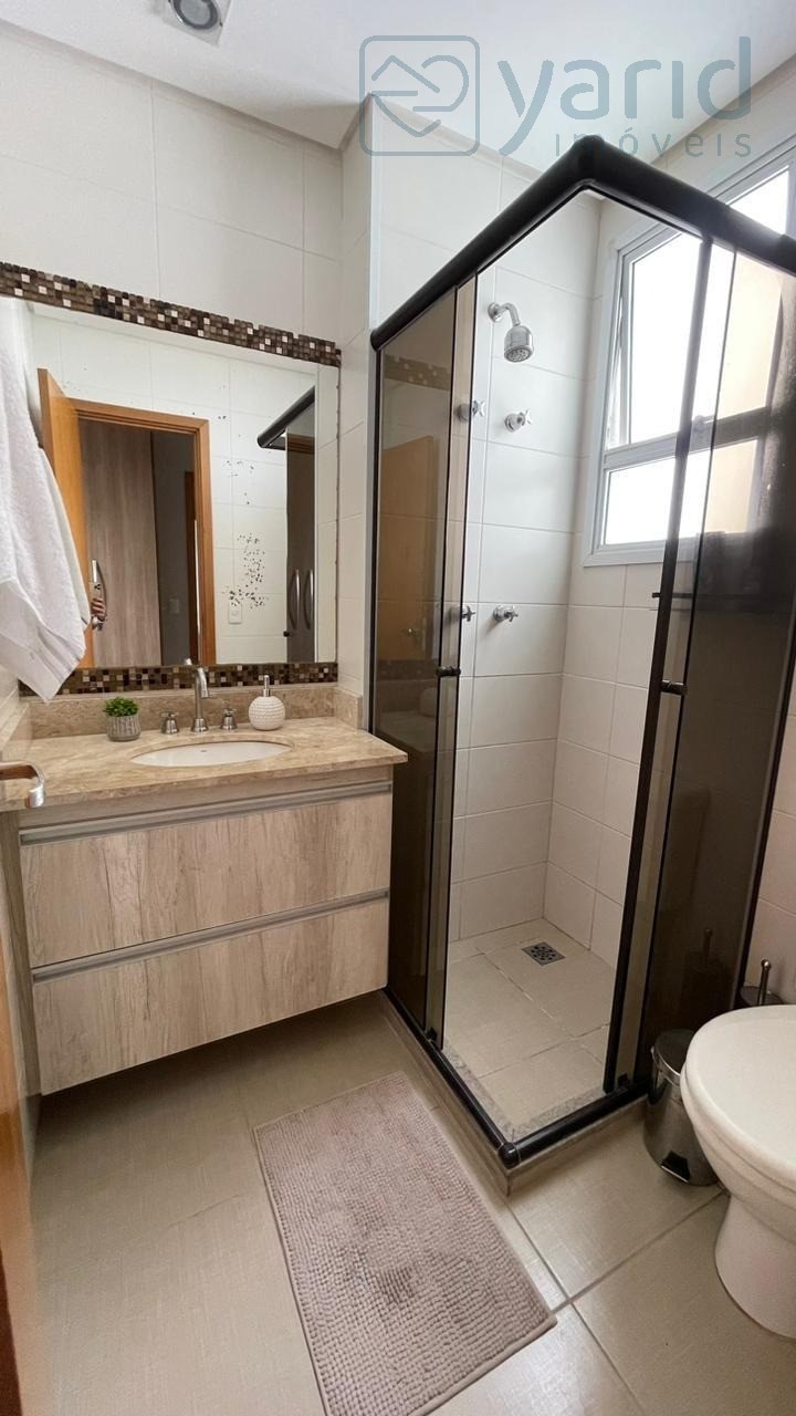 Apartamento para alugar com 2 quartos, 85m² - Foto 17