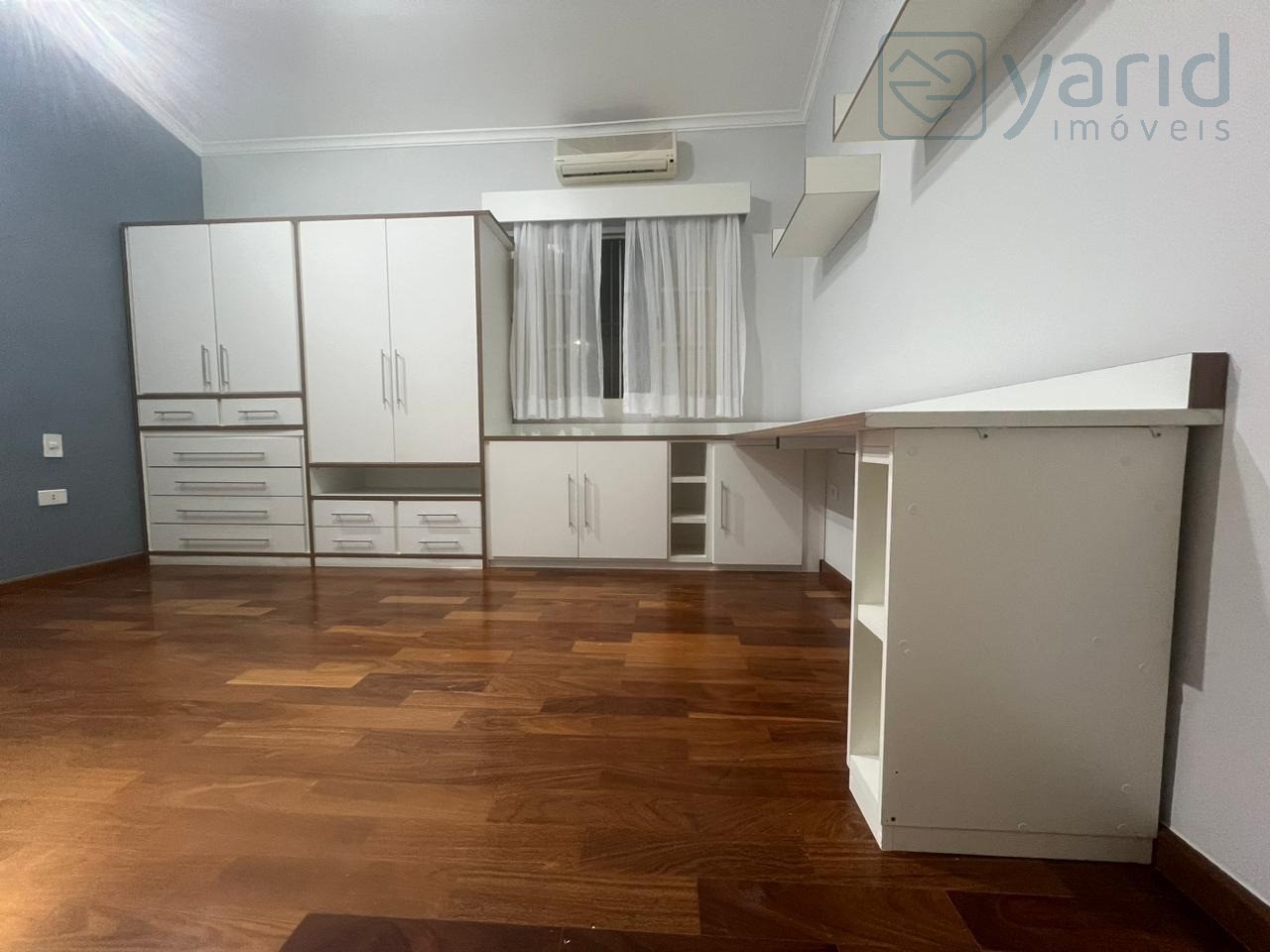 Casa à venda com 3 quartos, 228m² - Foto 13