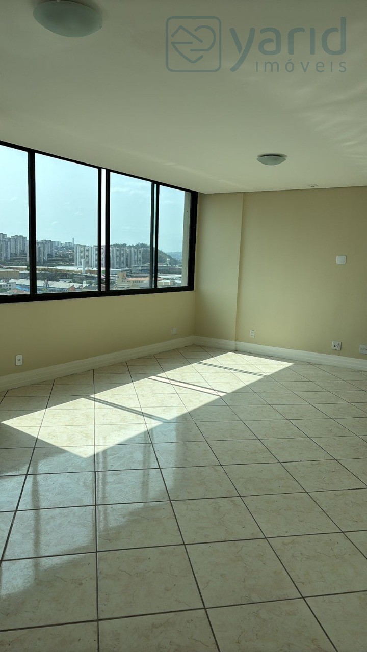 Apartamento à venda com 4 quartos, 197m² - Foto 4