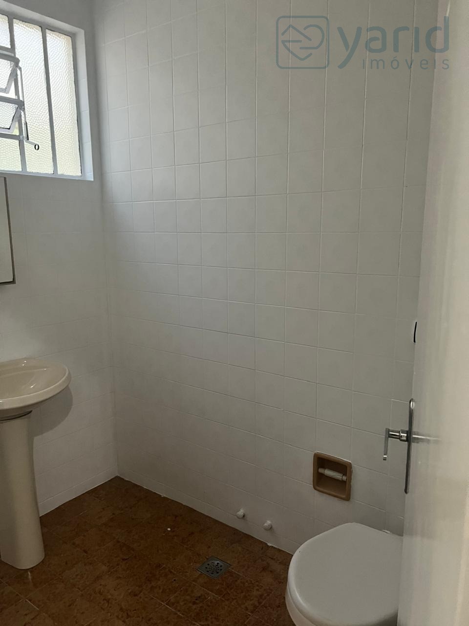 Casa à venda com 4 quartos, 168m² - Foto 3