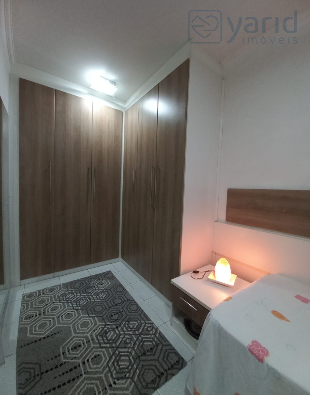 Apartamento à venda com 2 quartos, 66m² - Foto 2