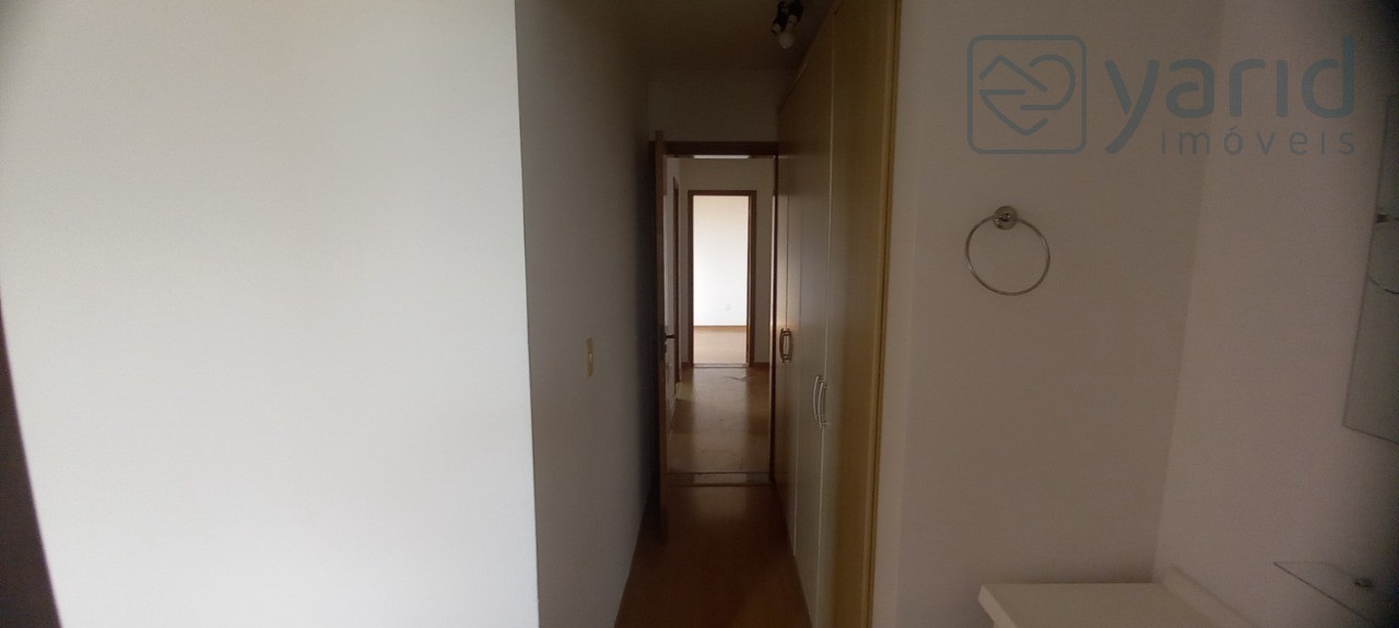 Apartamento para alugar com 3 quartos, 117m² - Foto 13