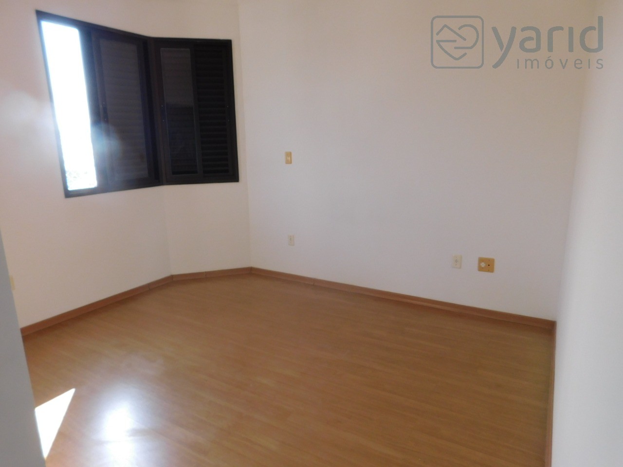 Apartamento para alugar com 3 quartos, 117m² - Foto 8