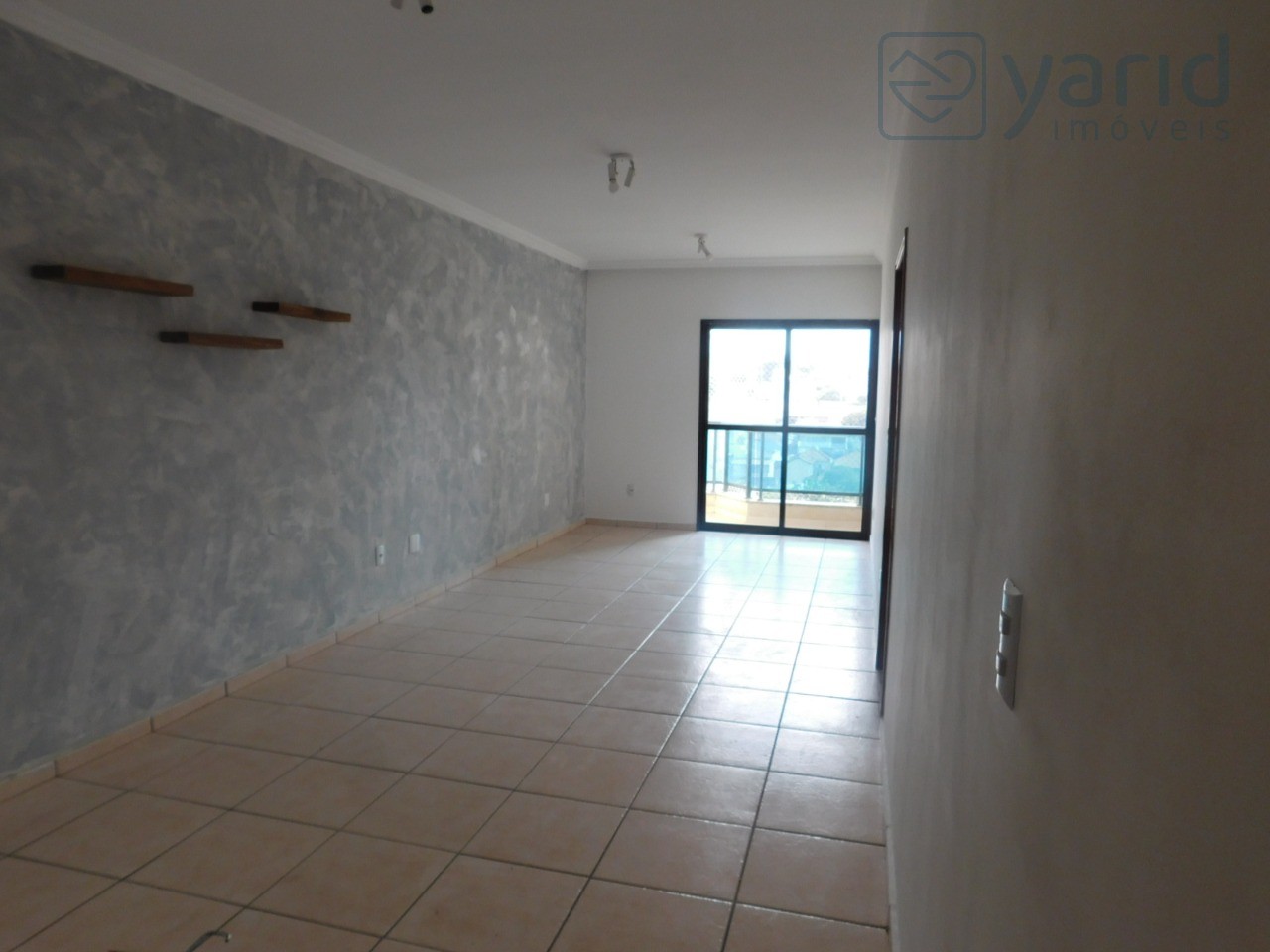 Apartamento para alugar com 3 quartos, 117m² - Foto 1