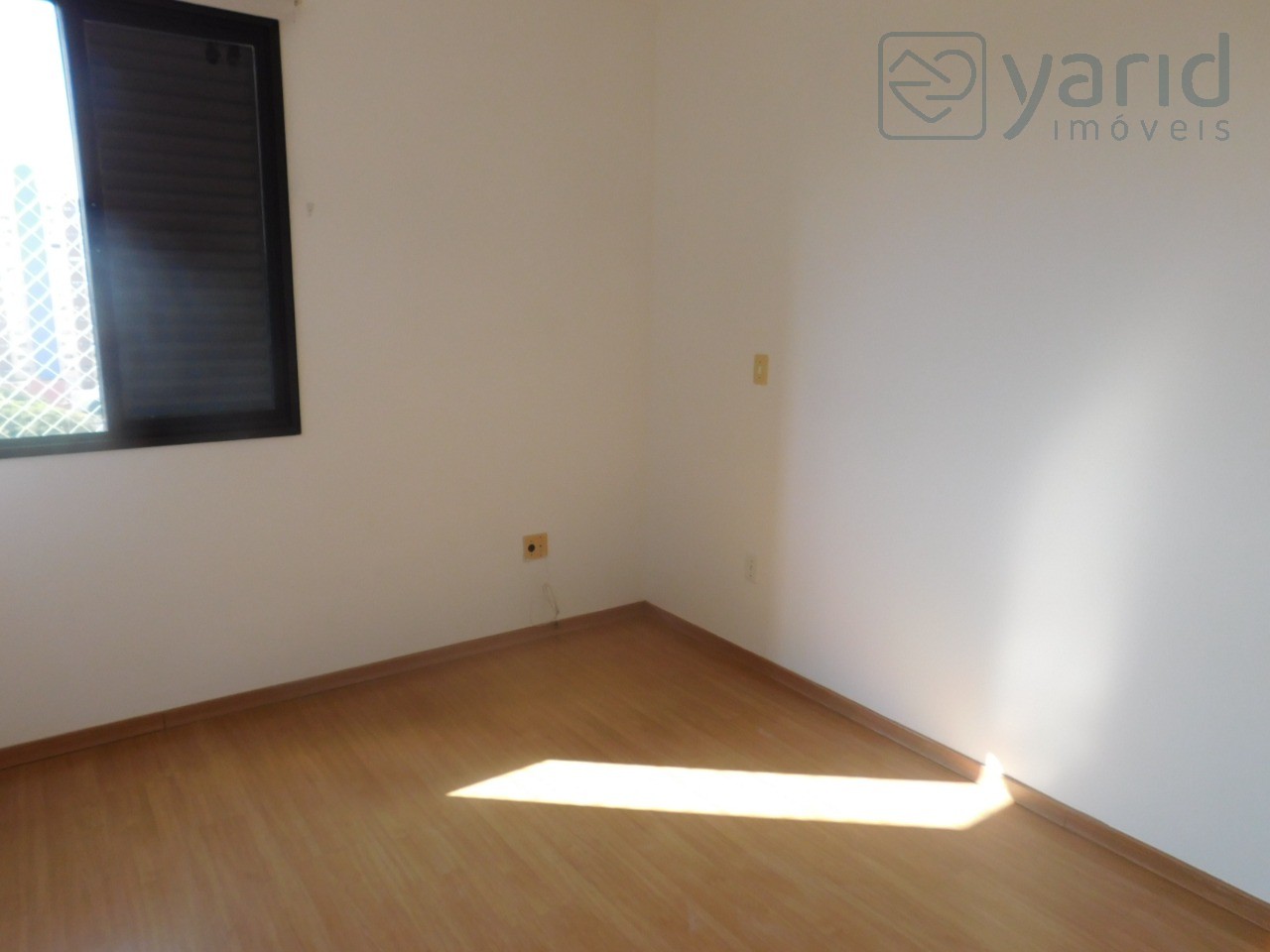 Apartamento para alugar com 3 quartos, 117m² - Foto 10