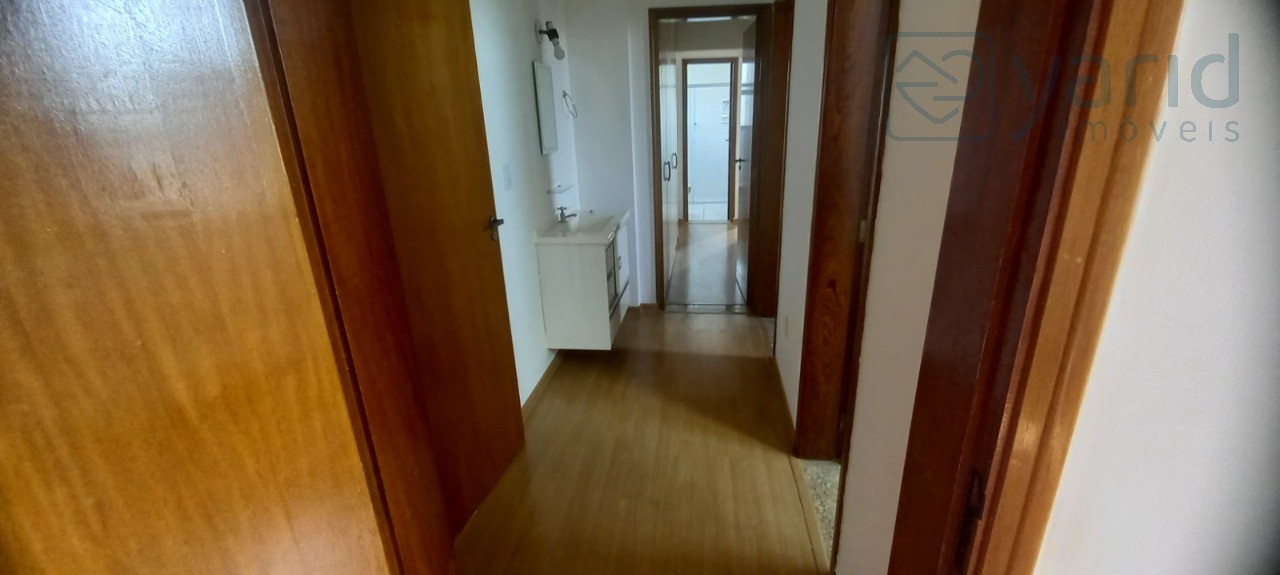 Apartamento para alugar com 3 quartos, 117m² - Foto 7