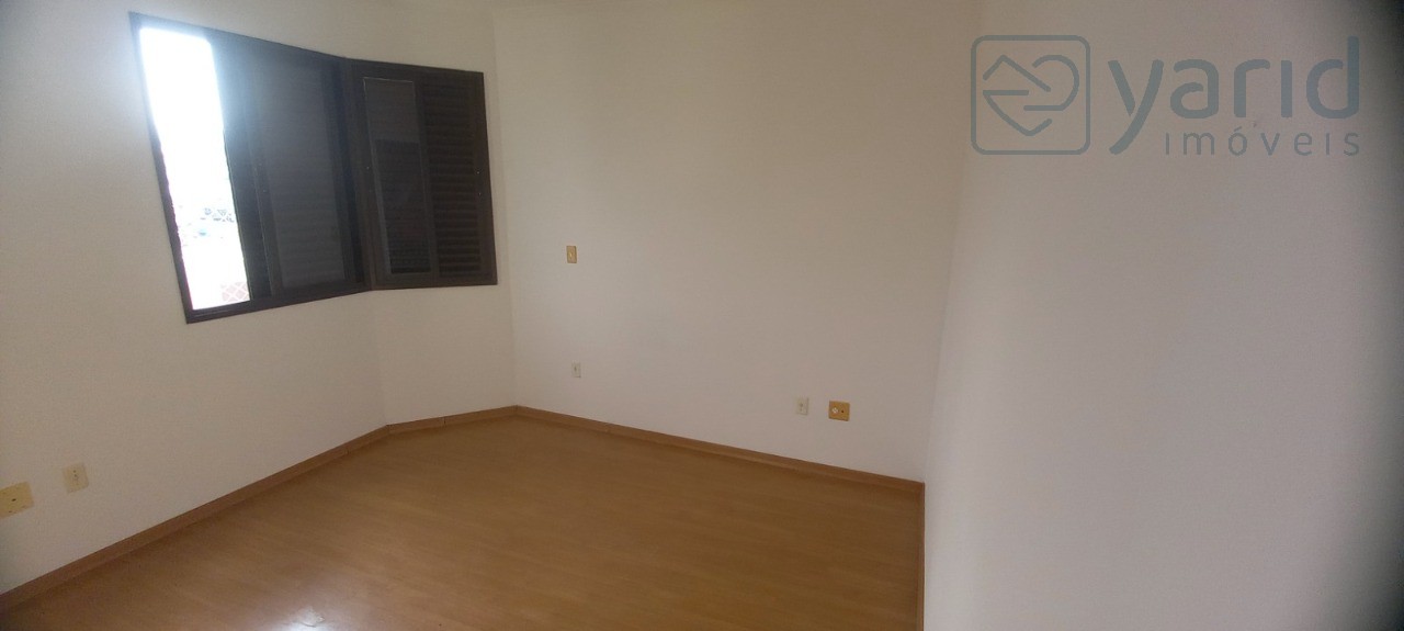 Apartamento para alugar com 3 quartos, 117m² - Foto 12