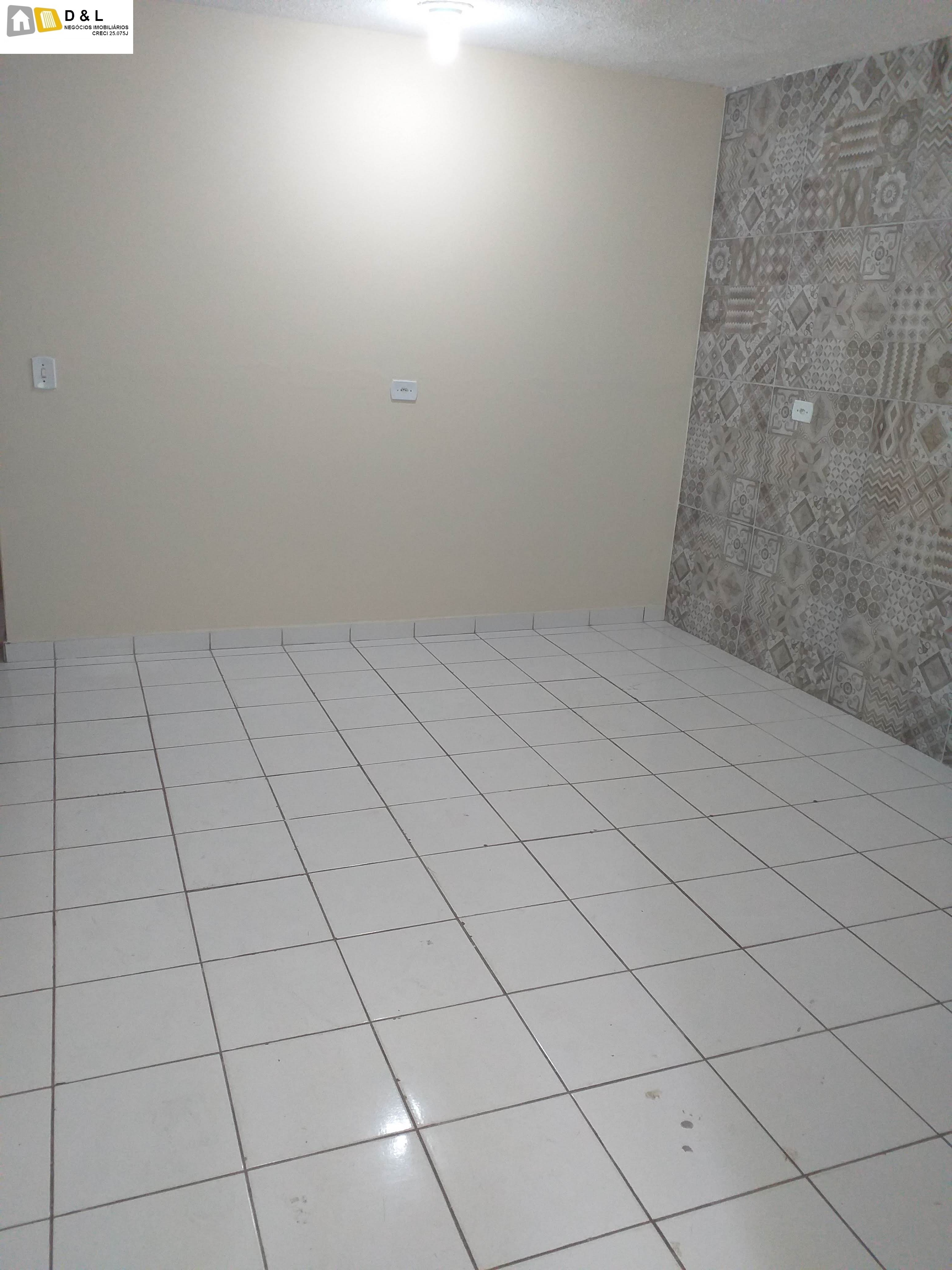 Casa para alugar com 1 quarto, 30m² - Foto 2