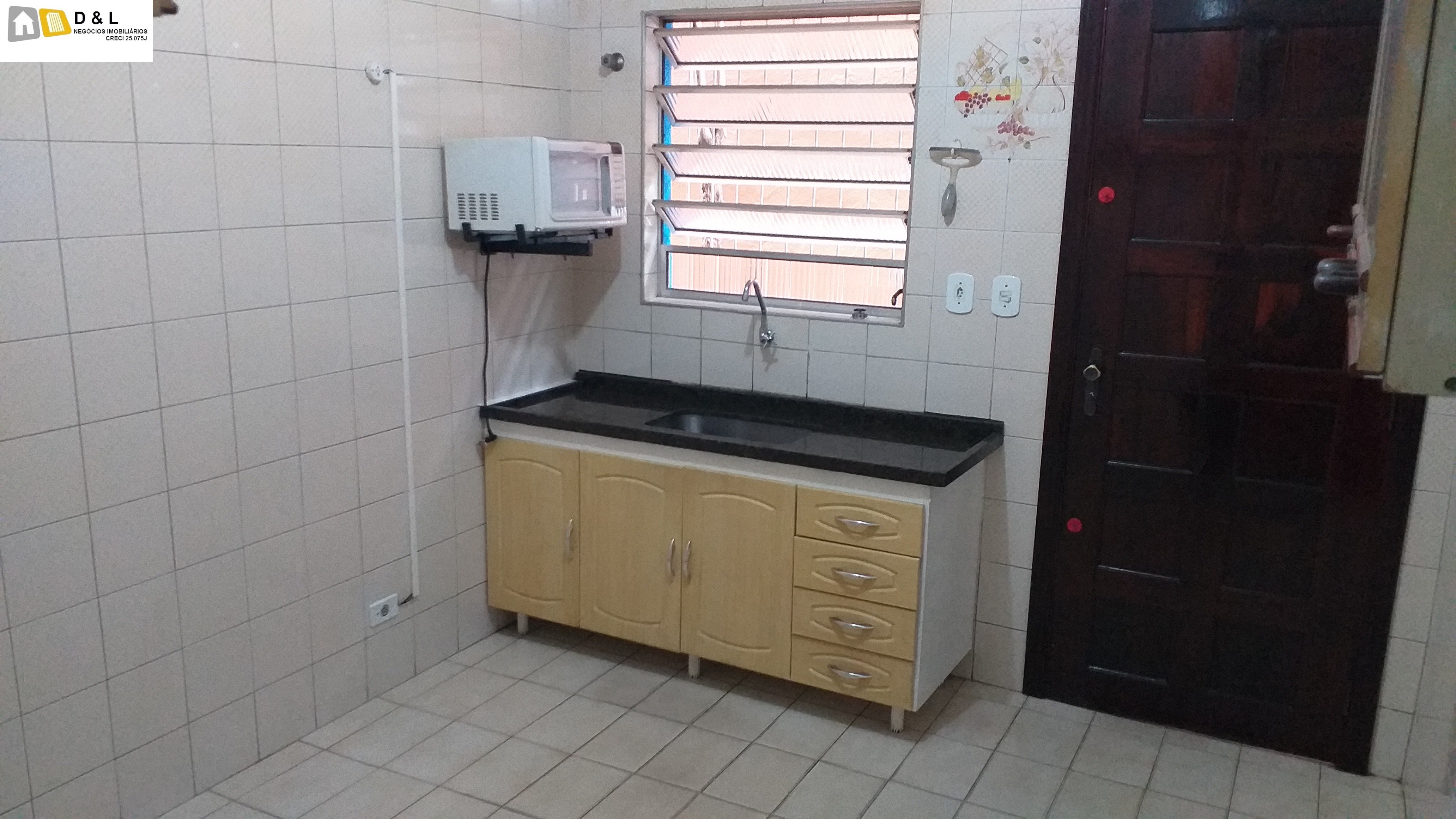 Casa à venda com 3 quartos, 90m² - Foto 4